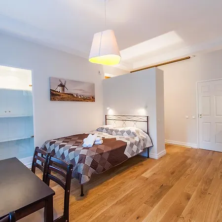 Delta Old Town Studio Apartment